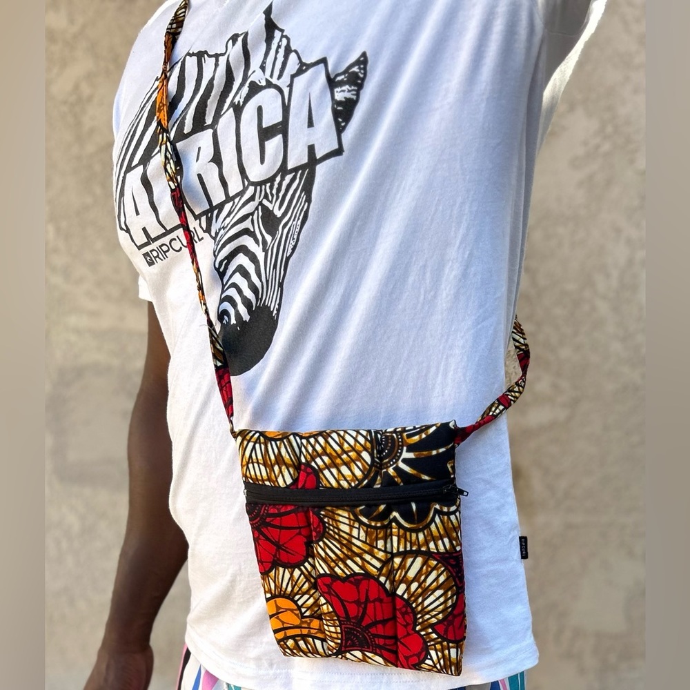 NW 💯 cotton Vlisco fabric African Print Crossbody Sz 7”x 6”